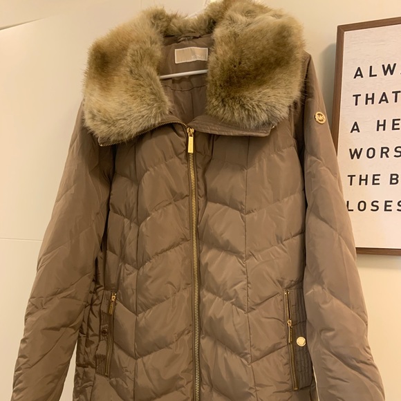 Michael Kors Brown Faux Fur Trim Down Puffer Coat - Picture 2 of 8